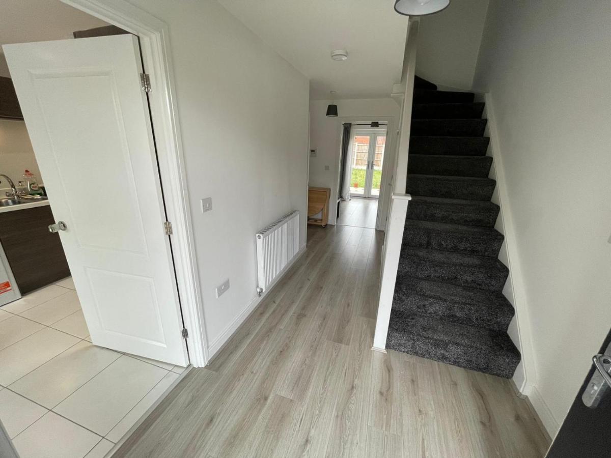 Modern Room With Huge Bed - Walk To City Centre! Manchester Zewnętrze zdjęcie